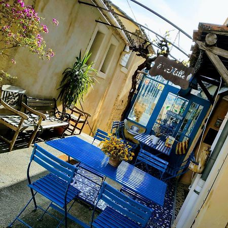 Gite Fa Mille Maison Bleu Robion en Luberon エクステリア 写真